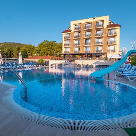 Speranta Hotel & Villas 克兰内沃 外观 照片