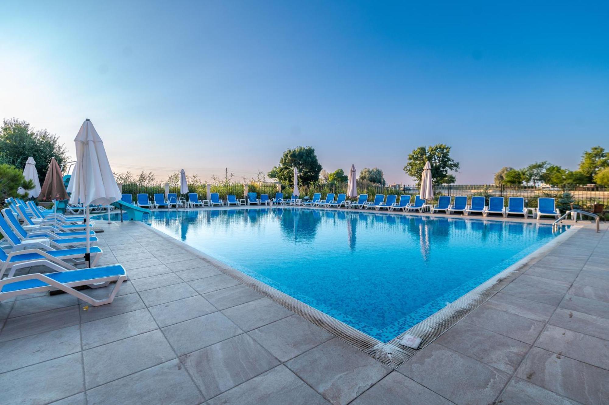 Speranta Hotel & Villas 克兰内沃 外观 照片